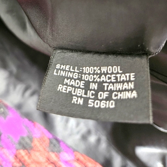 Albert Nipon Wool Houndstooth Plaid Blazer, size 16 - Picture 7 of 7